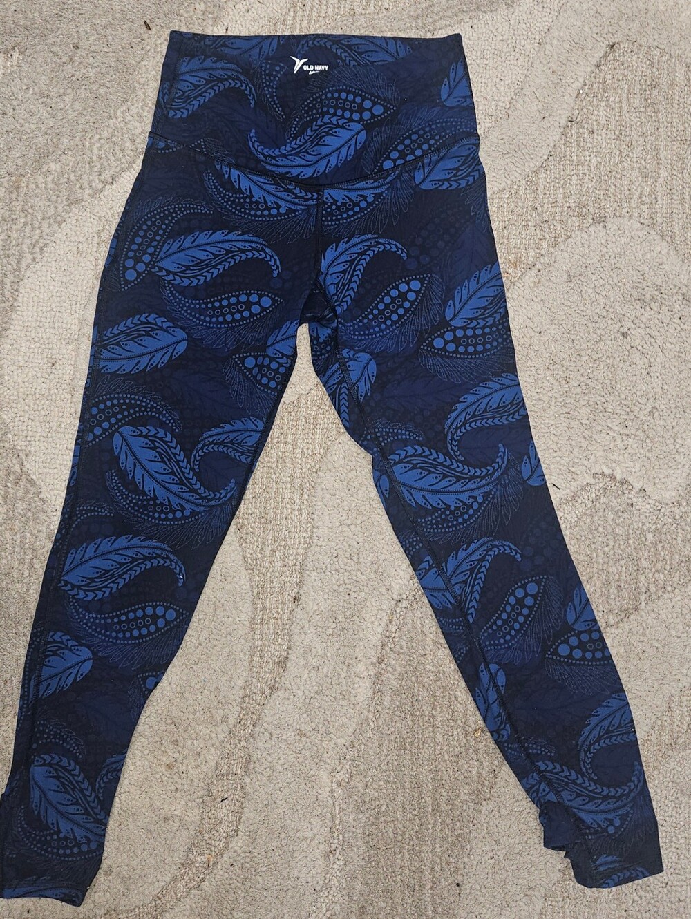 Old Navy Active High-Waisted Blue Paisley Twist Lattice-Hem Leggings